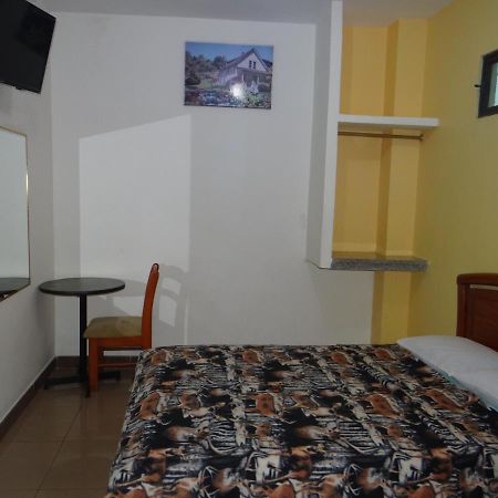 Hotel Murcia Гуаякуил Екстериор снимка